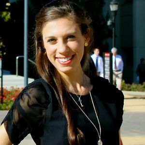 Meet your Posher, Julia